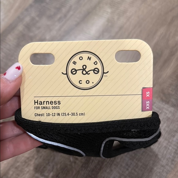 NWT Bond & Co. Black Dog Harness size XS - Picture 2 of 4